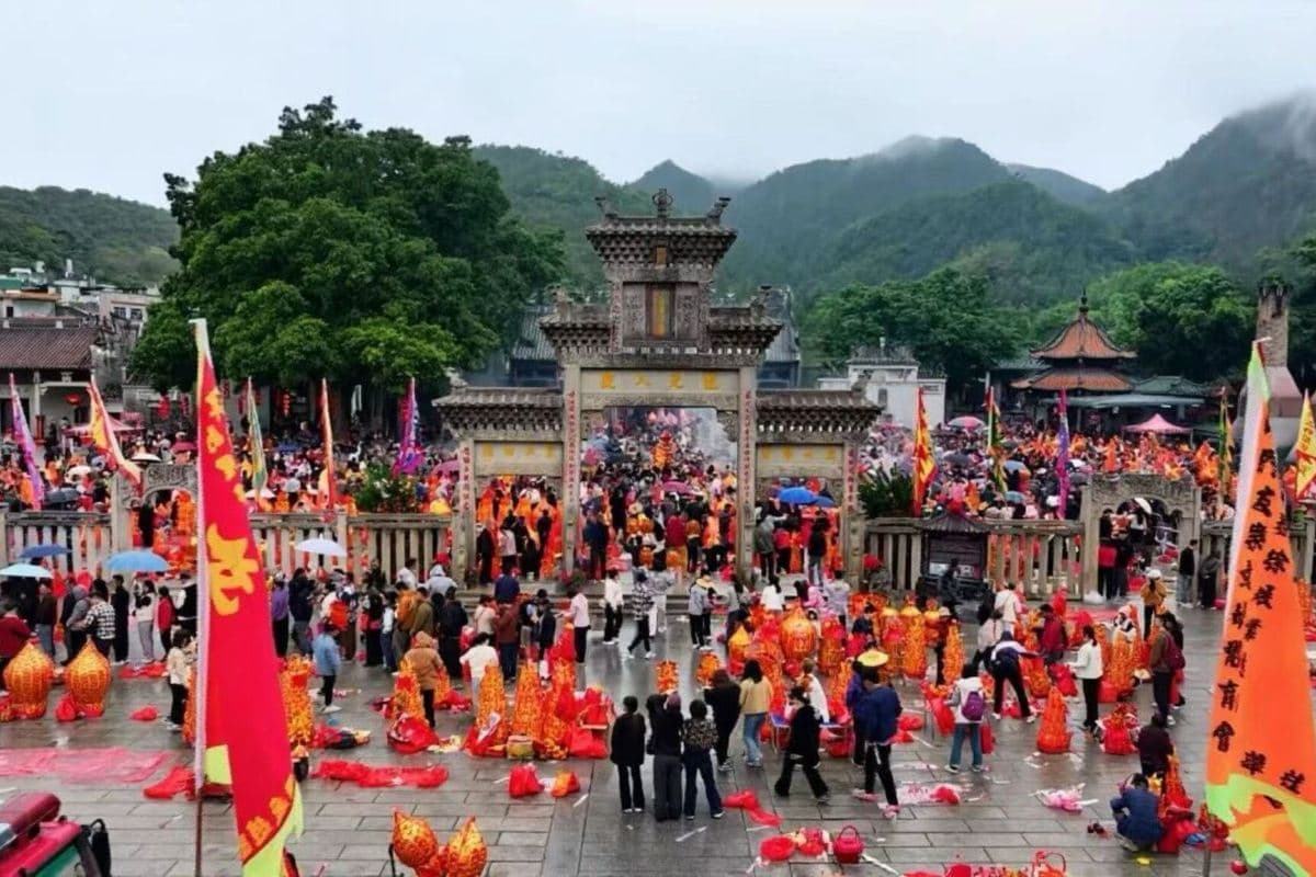 肇慶3天團·德慶悦城龍母古廟(感受千年龍母文化) (貼心安排: 包酬神金豬一隻、龍母五寶祈福)（永安旅遊 旅行團）