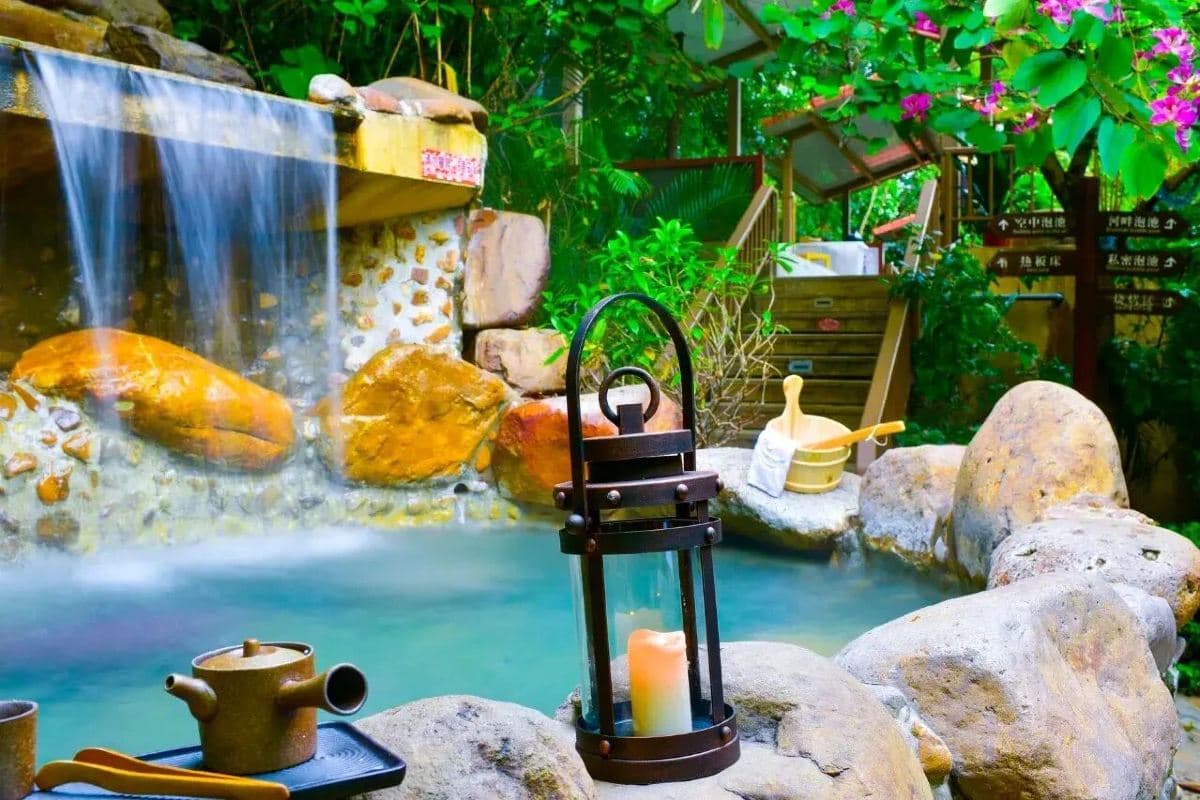 惠州3天團·《主題温泉+星級酒店》南崑山雲頂温泉威士忌酒店(獨立温泉泡池房)+國際品牌~惠州翡翠山華美達酒店（永安旅遊 旅行團）