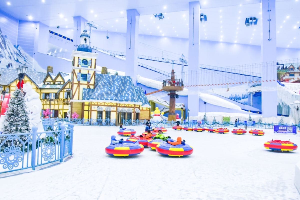 廣州+佛山3天團·《品牌酒店+四大樂園》國際品牌~Crowne Plaza花都皇冠假日酒店+「融創雪世界」(永安旅遊 旅行團)