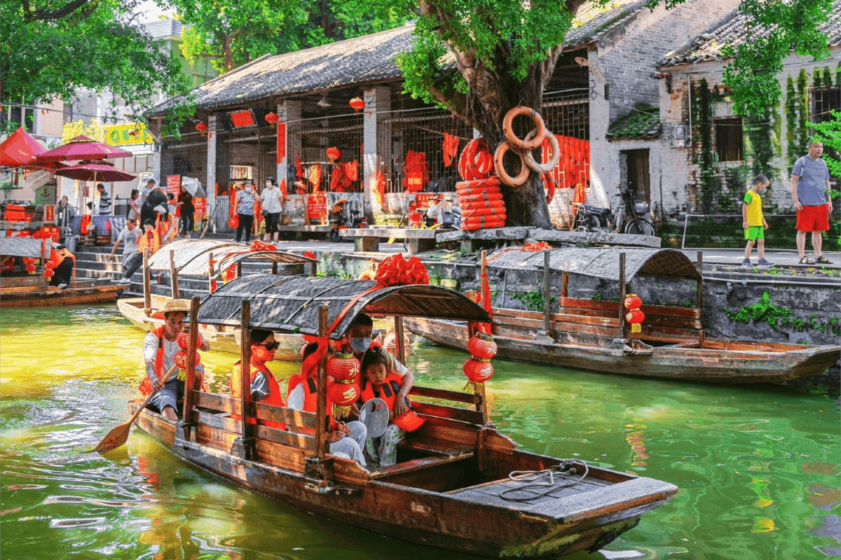 「嶺南新天地」「漁人碼頭」【(位上)金沙鹽焗膏蟹+(位上)鮑參翅肚羹】【順德廚娘巧手私房菜】順德佛山純玩2天團(永安旅遊 旅行團)