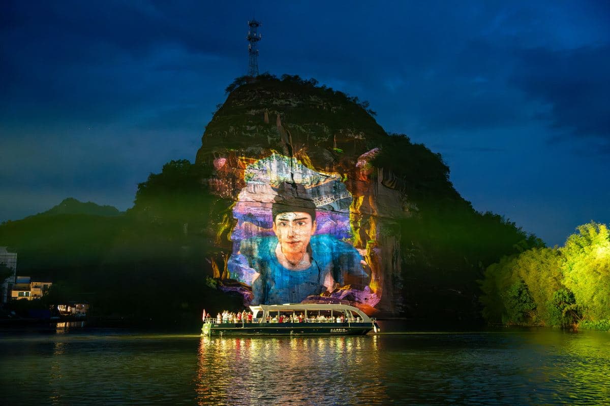 新豐+韶關3天團·《單程高鐵+温泉+夜賞萬古丹霞光影SHOW》全程食足10餐 美景純玩3天團（永安旅遊 旅行團）