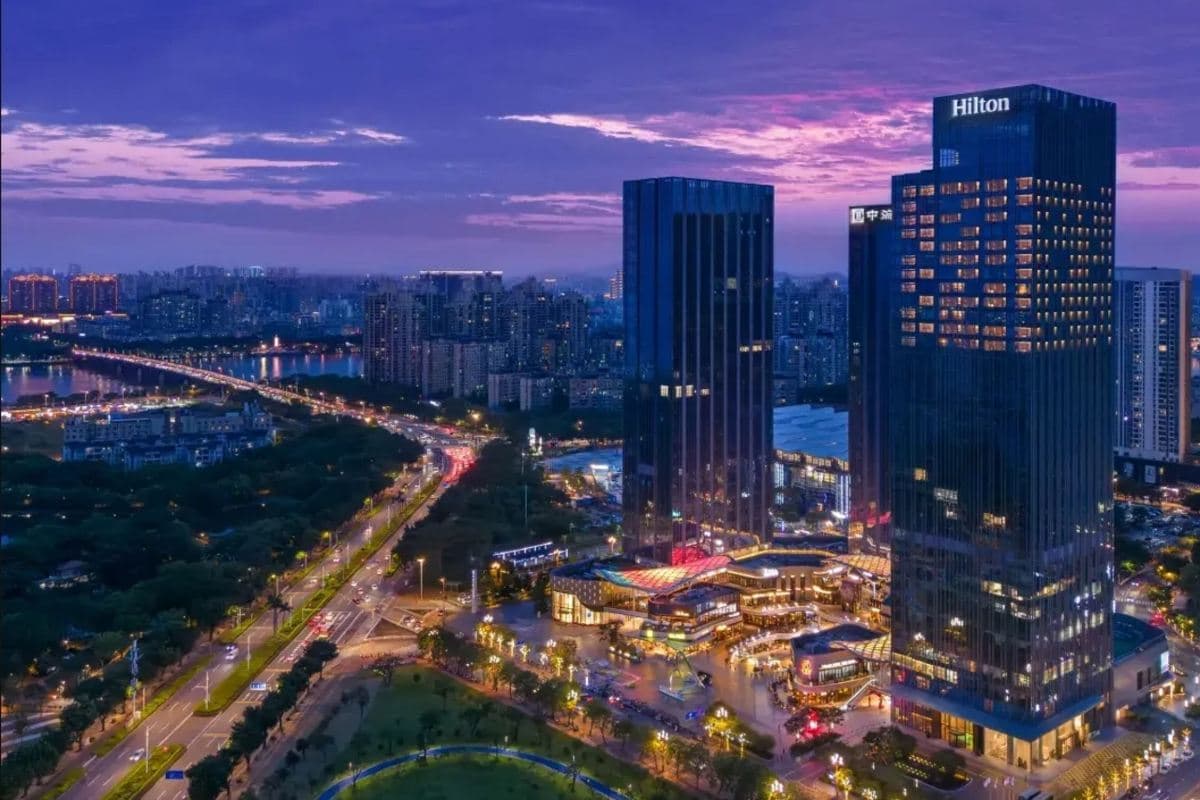 惠州2天團·保證入住 2025年全新開業 國際品牌~Hilton惠州中海希爾頓酒店 品嚐【酒店海鮮自助晚餐】（永安旅遊 旅行團）