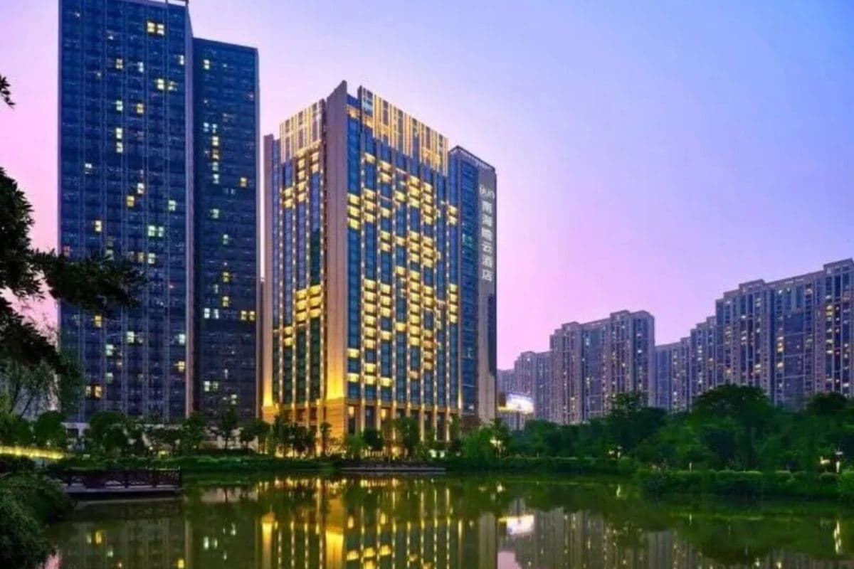 廣州+佛山2天團·羅湖香格里拉酒店出發+尋味大灣區食足9餐~南海瞻雲酒店~每天首團首10位成人報名，提升入住江景大床房（永安旅遊 旅行團）