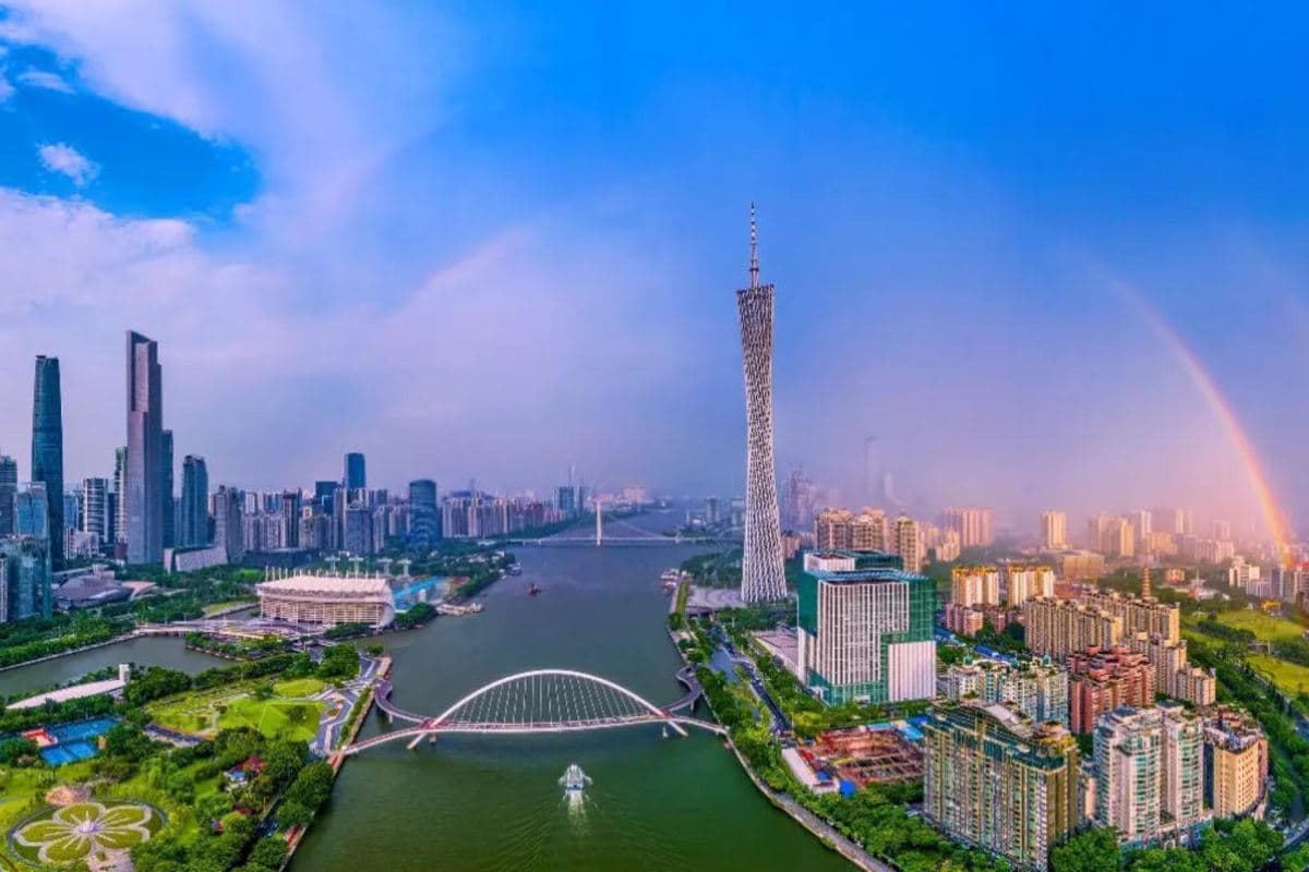 廣州+佛山2天團·《廣佛潮遊攻略》暢遊 全球知名觀光塔~「廣州塔」包上塔&包無限次乘「有軌電車」打卡羊城最美7公里(永安旅遊 旅行團)