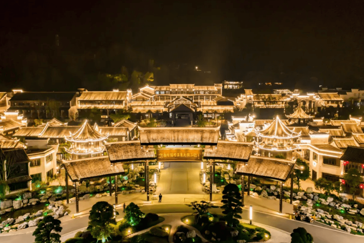 韶關+江西3天團·《贛粵風情》 “珍貴的藍寶石雙料温泉”贛州天沐·陽明温泉度假小鎮+2025年全新開業~韶州城假日酒店（永安旅遊 旅行團）