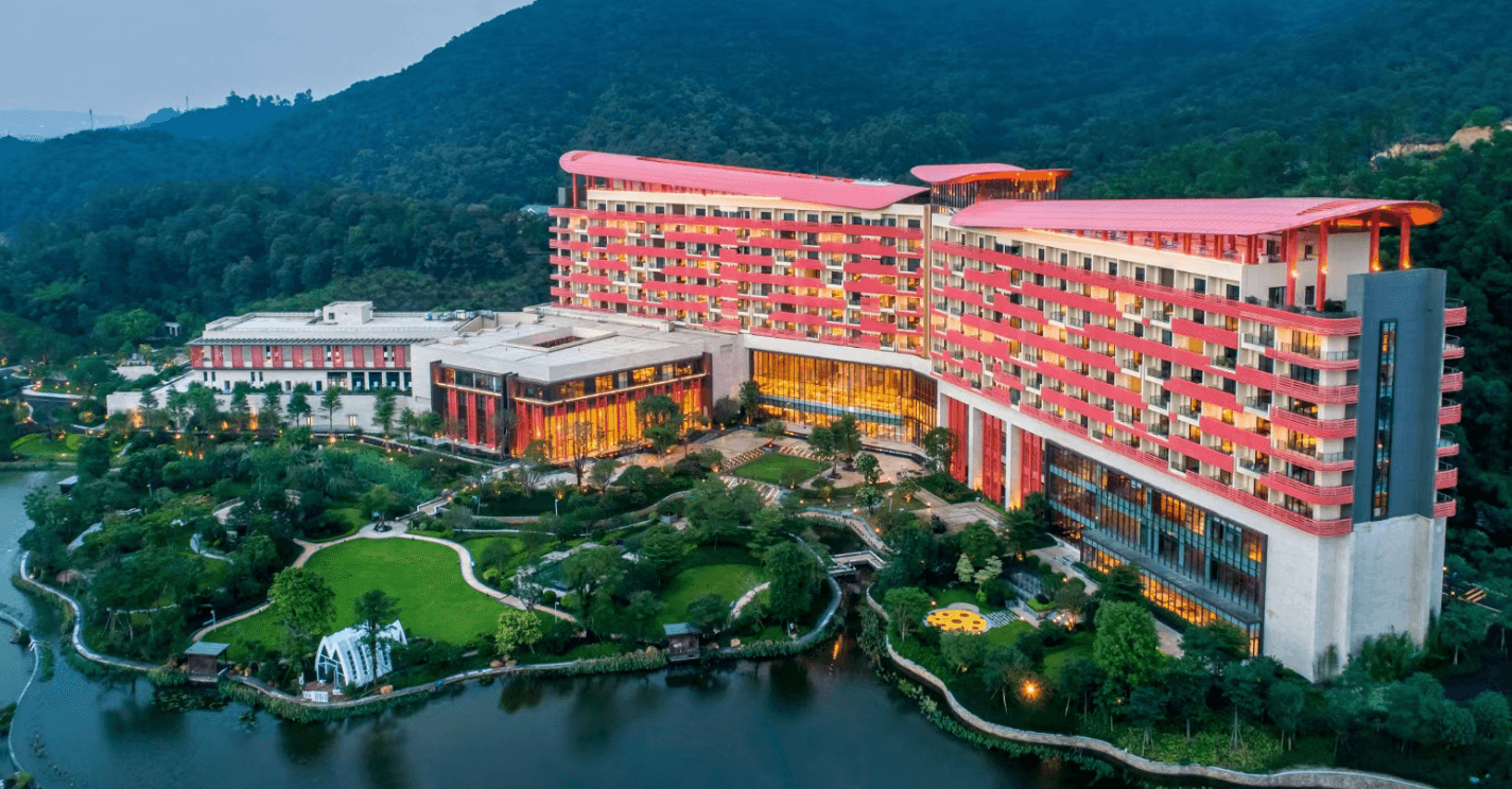 『廣東千古情SHOW』『順德長鹿休博園』(動物園+地球村?幻秀大馬戲)國際品牌鶴山方圓福朋喜來登酒店《蠔蟹尋鮮自助晚餐》3天純玩團(星晨旅遊 旅行團)