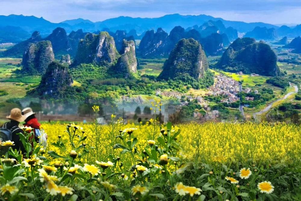 〝粵北世外桃源‧放天燈〞英德積慶仙湖任浸溫泉、賞花純玩3天
峰林曉鎮(賞花)、仙橋地下河(遊船)、清遠網紅河谷& 古棧道(東瀛遊 旅行團)